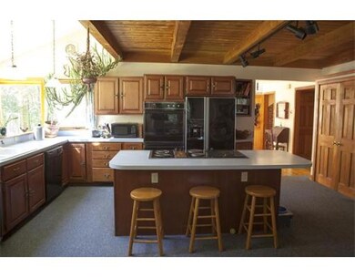 267 Turkey Hill Rd, Florence, MA 01062 - photo 5