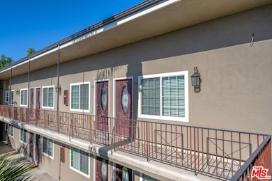 276 S Sierra Madre Blvd, Pasadena, CA 91107 - photo 4