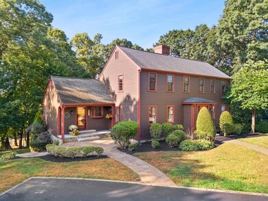 75 Oak Ridge Cir, Weymouth, MA 02188 - photo 2