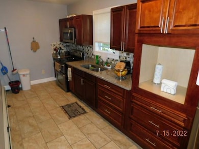 197 Pleasant St, Pawtucket, RI 02860 - photo 7