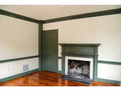 Living Room. Unit 2