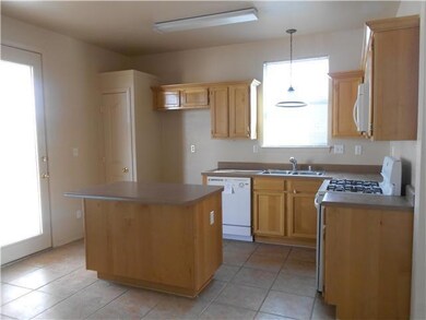 14325 Desert Spring Dr, Horizon City, TX 79928 - photo 6