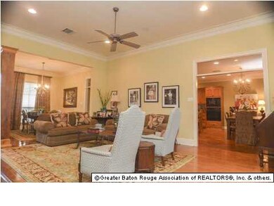 10 foot ceilings, transoms, triple crown molding, 