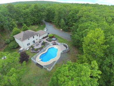 1035 Bear Creek Ct, Hawley, PA 18428 - photo 2