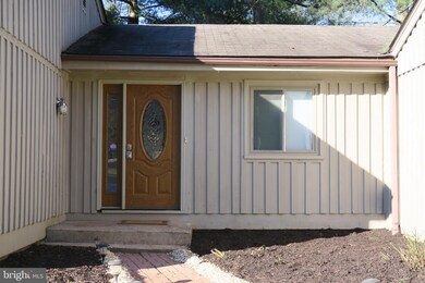 14916 Talking Rock Ct, North Potomac, MD 20878 - photo 2