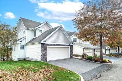 184 Kyles Way, Shelton, CT 06484 - photo 2