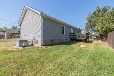 102 Lexington Cove Blvd, Shelbyville, TN 37160 - photo 7