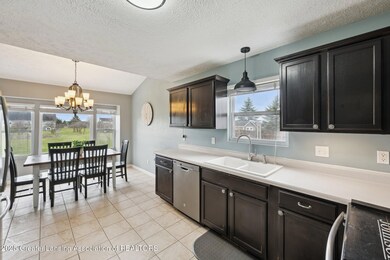 8015 W Hyde Rd, Saint Johns, MI 48879 - photo 7