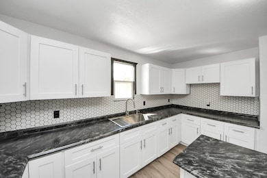 2884 County Road 5018, Cleveland, TX 77327 - photo 6