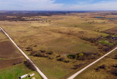 527 Valentine Bluff Rd, Forestburg, TX 76239 - photo 2