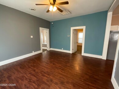 2115 Byers 6