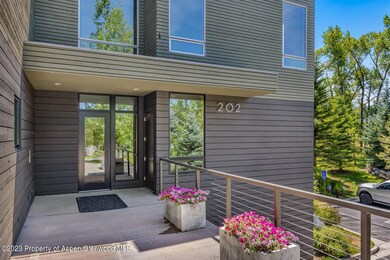 03_202_Evans_Road_105003_mls