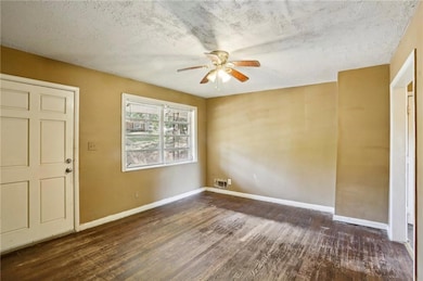 3992 Kirksford Dr, Decatur, GA 30035 - photo 4