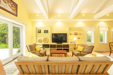 Living_917 Hibiscus Ln, Key West