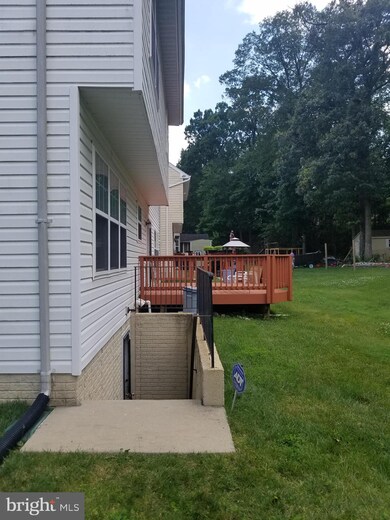 1703 Gould Dr, District Heights, MD 20747 - photo 4