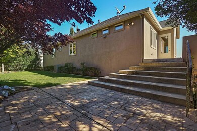 1054 Bianca Walk, Redding, CA 96001 - photo 6