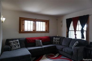 2008 University Ave, Flint, MI 48504 - photo 6