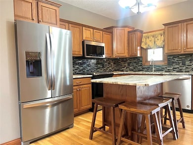 201 SE 3rd St, Panora, IA 50216 - photo 2