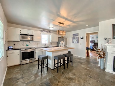 7527 County Road 669b unit 669B, Alvin, TX 77511 - photo 5