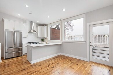 182 W 7th St, Boston, MA 02127 - photo 5