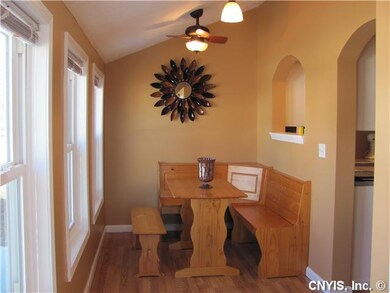 1st Floor Plan Really neat enclosed front porch