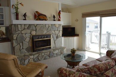 GREAT ROOM WITH FIREPLACE