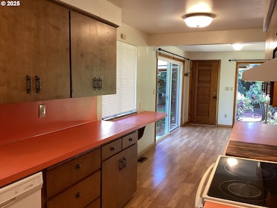 1210 SE 179th Ave, Portland, OR 97233 - photo 5