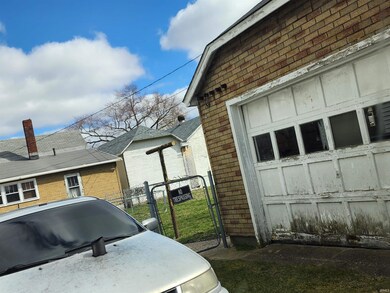 1243 College St, Logansport, IN 46947 - photo 6