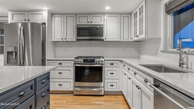 19 Gilmore Ave, Great Barrington, MA 01230 - photo 6