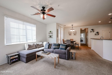 8186 W Colcord Canyon Rd unit BLD59, Phoenix, AZ 85043 - photo 4