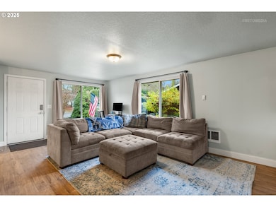 410 SW Ivy Rd, Estacada, OR 97023 - photo 7