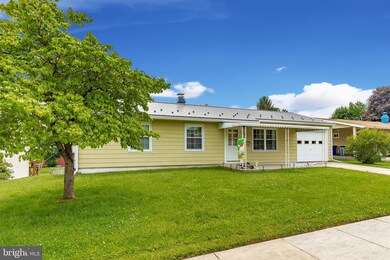 1036 Bramly Dr, Hagerstown, MD 21742 - photo 3