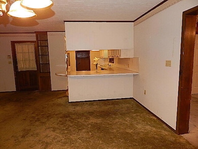 901 Broad St, Columbia, MS 39429 - photo 7