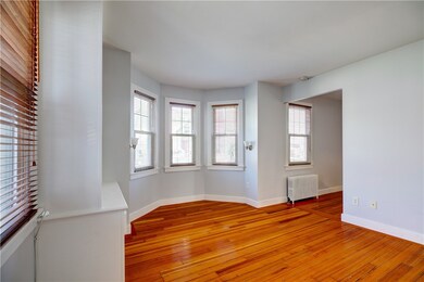 7 Warner St unit Front, Newport, RI 02840 - photo 6