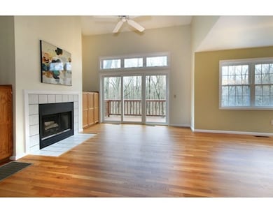 9 Arbor Ct unit 9, Burlington, MA 01803 - photo 3