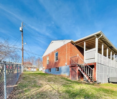 203 Edwards Ave, Princeton, WV 24740 - photo 5