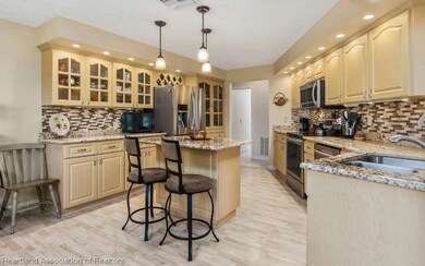 9 Meadowlake Dr, Lake Placid, FL 33852 - photo 6