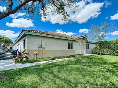 1821 SW 116th Way, Miramar, FL 33025 - photo 2