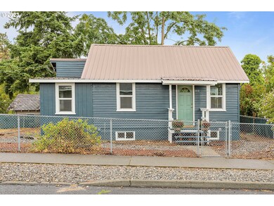 1401 Jordan St, the Dalles, OR 97058 - photo 2