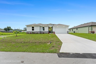 2-web-or-mls-231 Sarah Rd-1