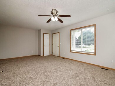 1732 E 23rd St, Des Moines, IA 50317 - photo 4