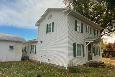 3358 Bursell Rd, Central Point, OR 97502 - photo 3