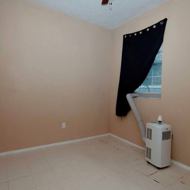 7136 Eastwood St unit A, Houston, TX 77021 - photo 4