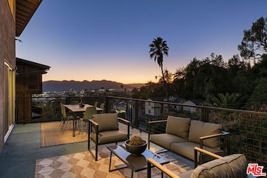 702 Cavanagh Rd, Glendale, CA 91207 - photo 3