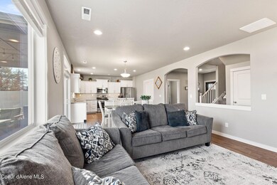 Inside-Spokane-May Ella-7