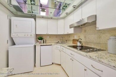 Kitchen 404