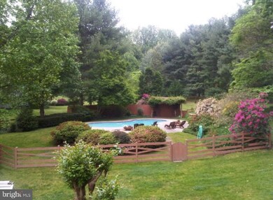 273 Princes Ln, Harwood, MD 20776 - photo 4