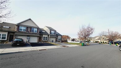 5517 Tanglewood Ln, Allentown, PA 18106 - photo 3