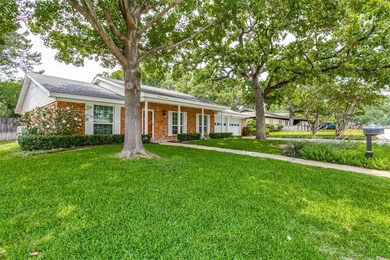 1717 Acorn Ln, Hurst, TX 76054 - photo 2