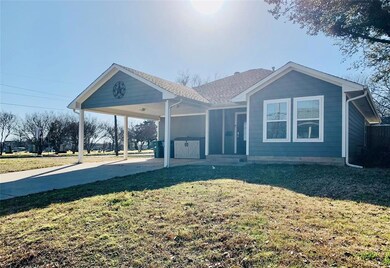 LARGE FRONT, SIDE AND BACK YARD!